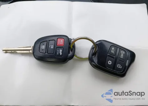 2015 Toyota Corolla L/Le/Le Pls/Prm/S/S Pls из США, поврежденный, VIN 2T1BURHE2FC455660